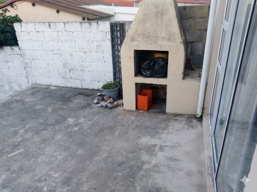 2 Bedroom Property for Sale in Malabar Eastern Cape